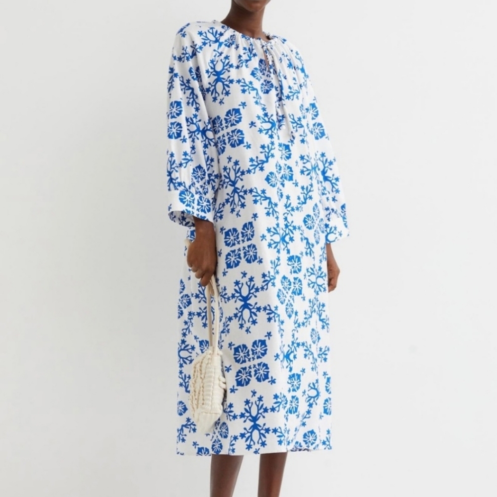H&M M 100% Cotyon Blue and White Floral Midi Dress 1010